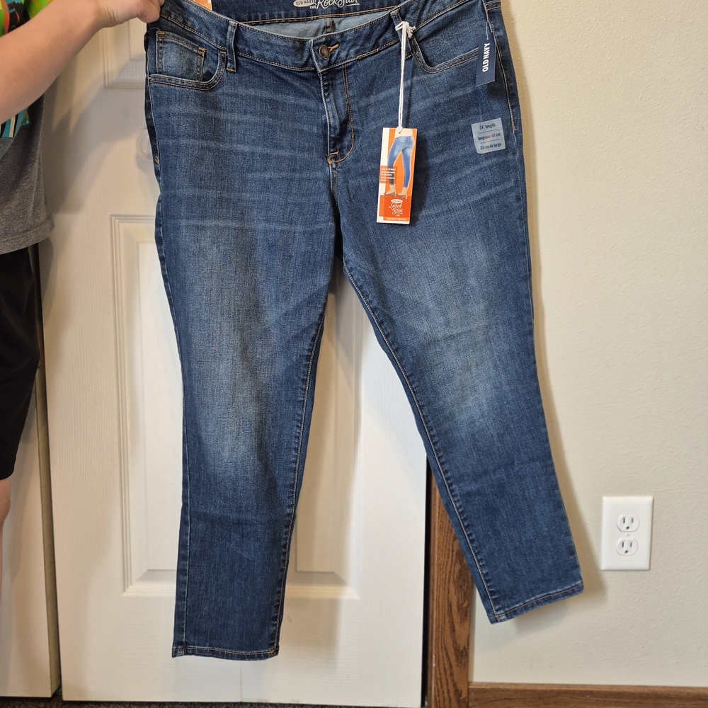 Old Navy Blue Ankle Cropped Jeans